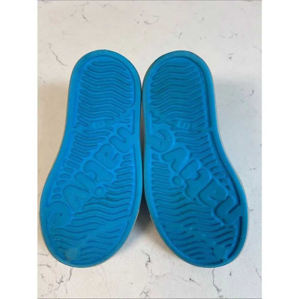 Native Jefferson Sugarlite Glow - Wave Blue / Glow Kids Water Shoes Size 9